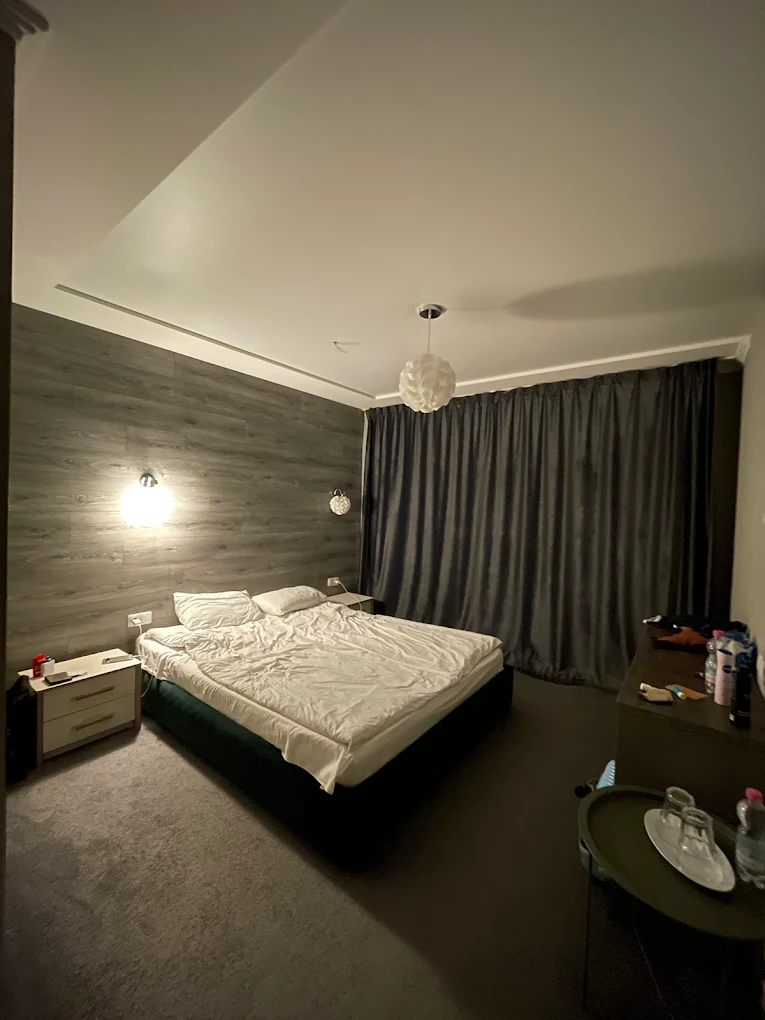 Garden Hall · Bedroom